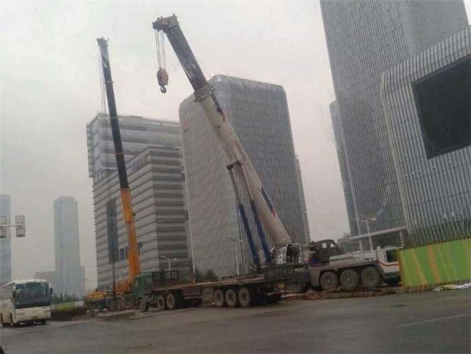 顺义区“自动找平”—— 吊车的 “平地神器” 技术